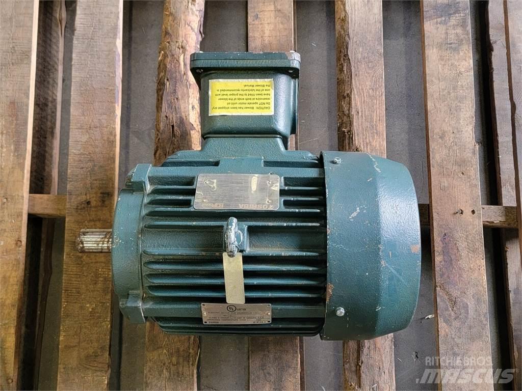  TOSHIBA Y754XPEC41A-P Moteur Industriel