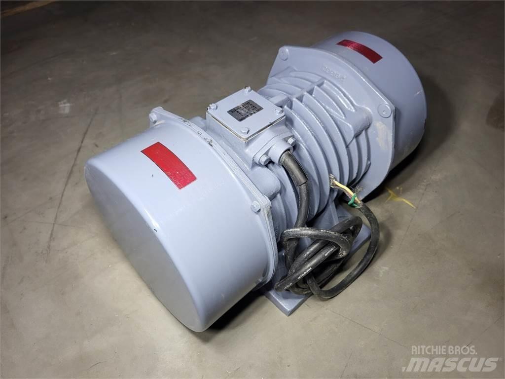  URAS KEE-13-6B Moteur Industriel