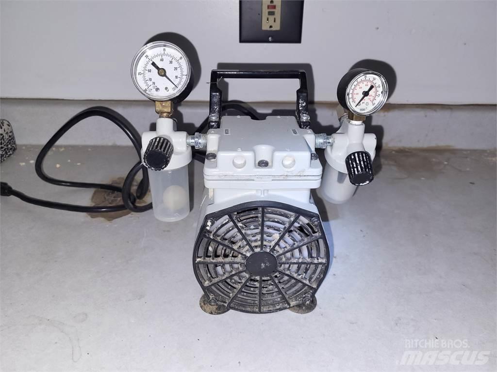  WELCH 2534B-01 Pompe à eau / Motopompe