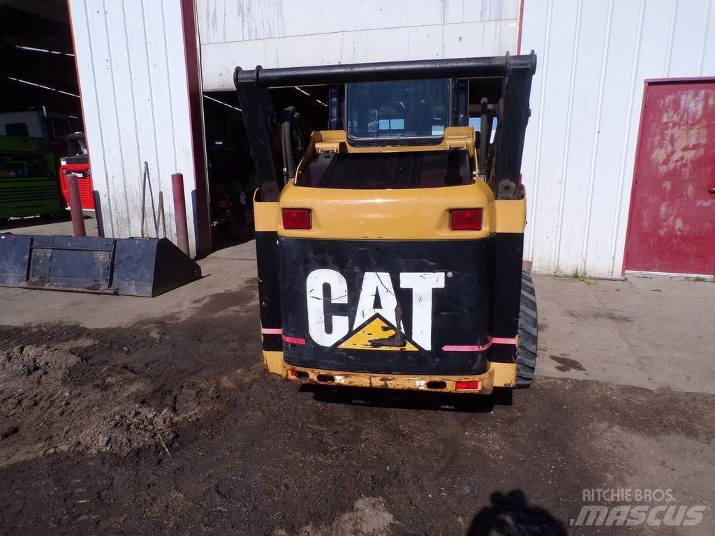 CAT 232 Chargeuse compacte