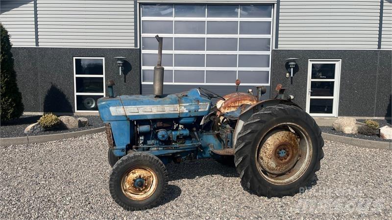 Ford 3000 Tracteur