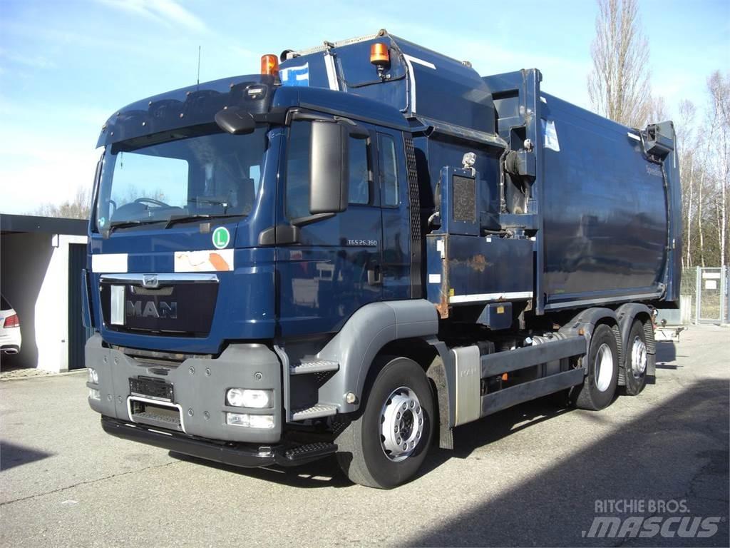 MAN 26360FNLL / RECHTSGEST. Camion poubelle