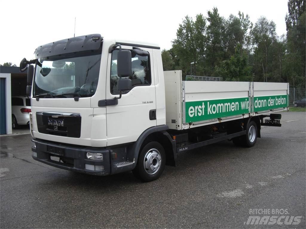 MAN 8180L Camion à rideaux coulissants (PLSC)