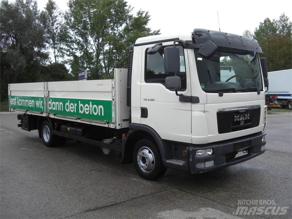 MAN 8180L Camion à rideaux coulissants (PLSC)
