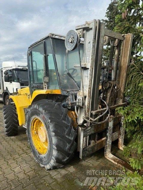 JCB 940-2 Chariot tout terrain