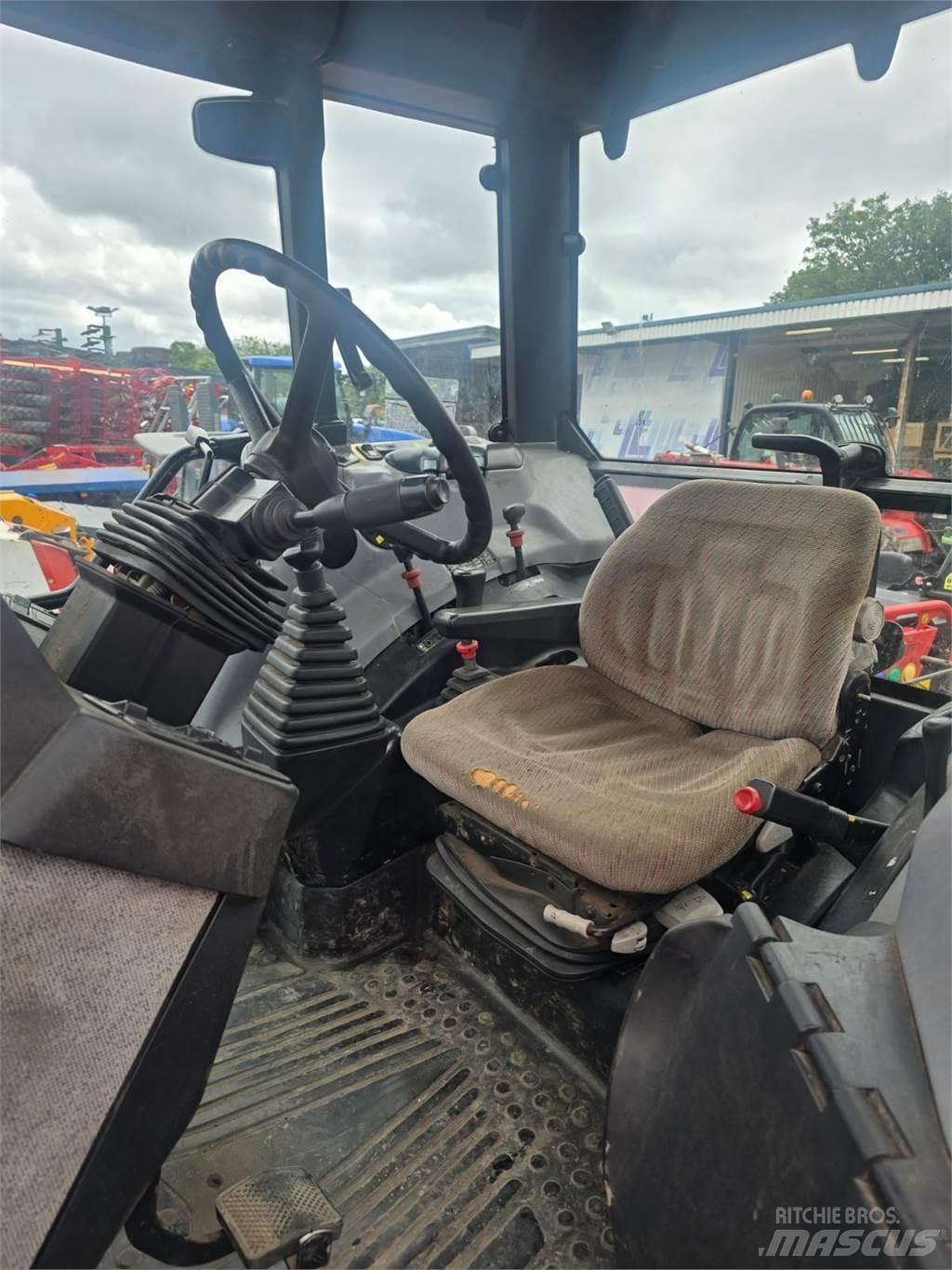 Case IH CS150 Tracteur
