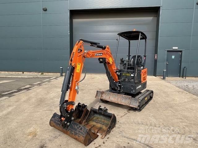 Develon DX20z-7 Pelle sur chenilles