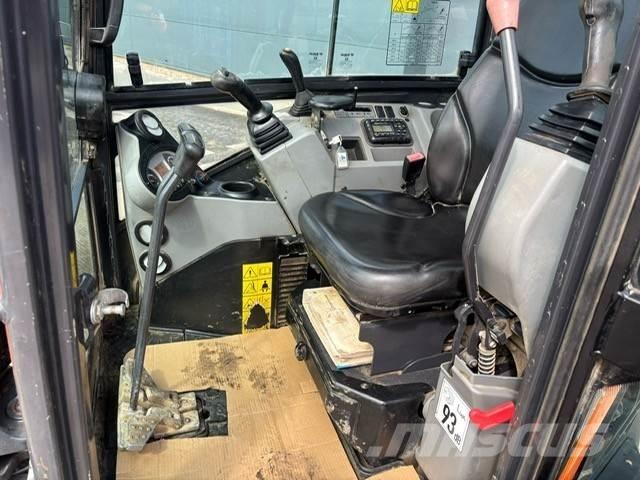 Develon Dx27z Pelle sur chenilles
