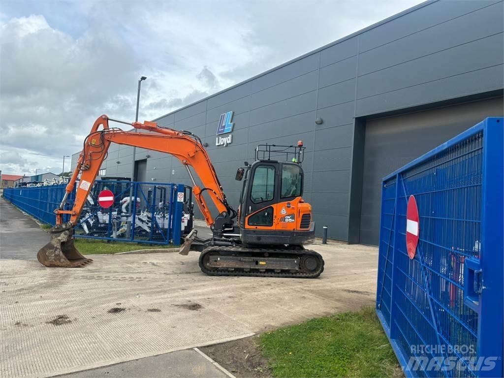 Develon DX85R-3 Pelle sur chenilles