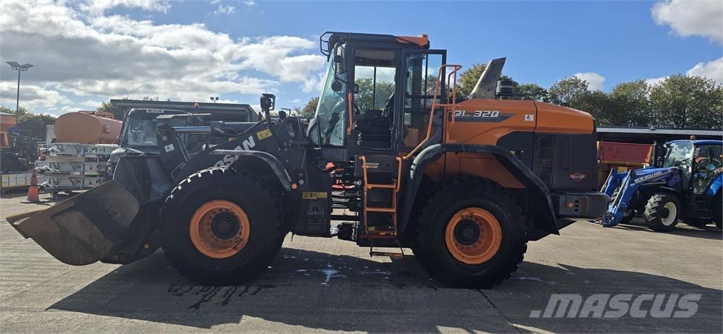 Doosan DL320-7 Chargeuse sur pneus