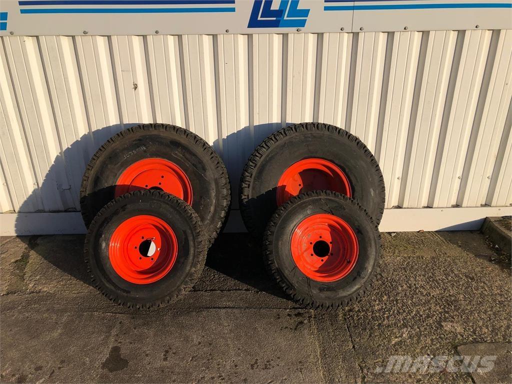 Kubota wheel set Entretien du sol - Autres