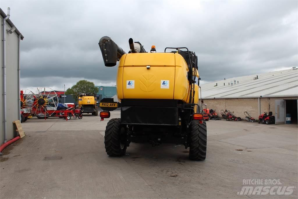 New Holland CX8040 Moissonneuse batteuse