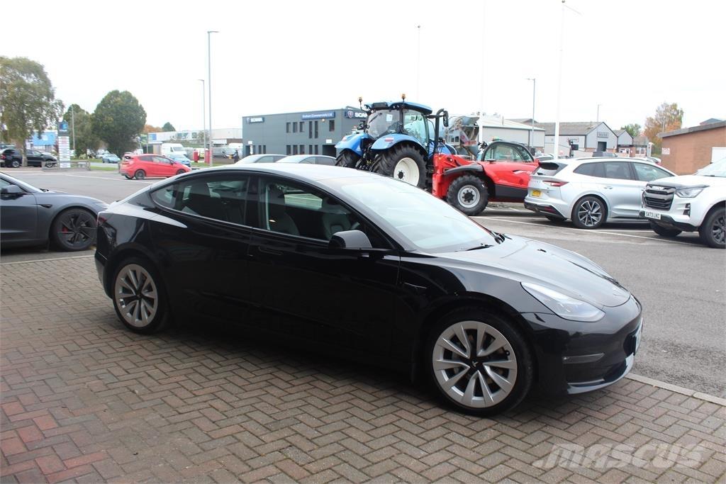Tesla Model 3 Utilitaire benne