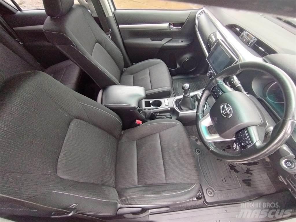 Toyota Hilux Utilitaire benne