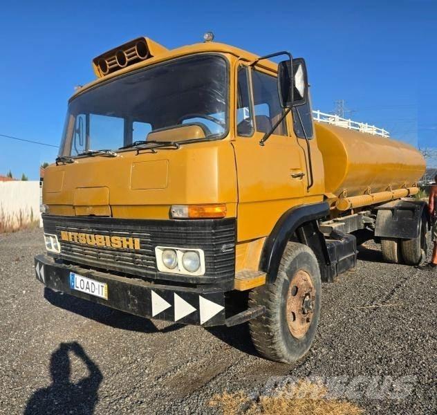 Mitsubishi Fuso Motrici cisterna