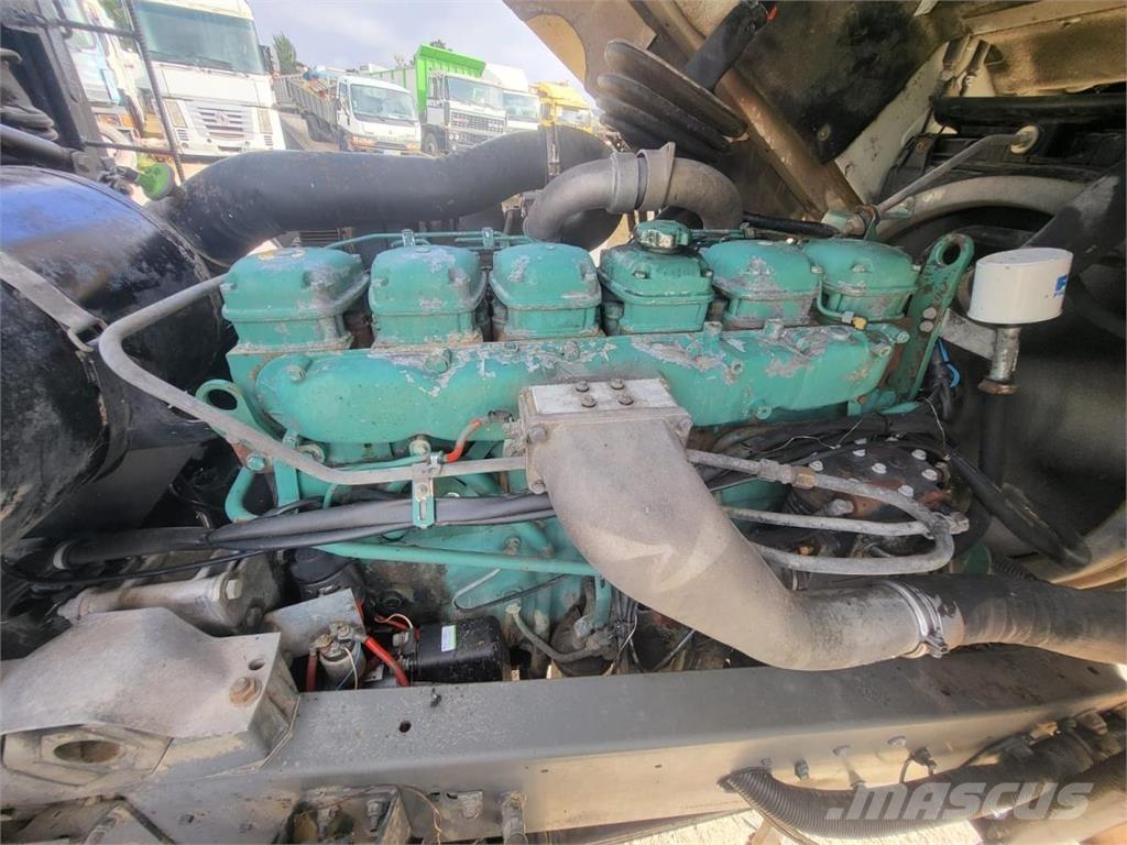 Volvo F10 Camion benne