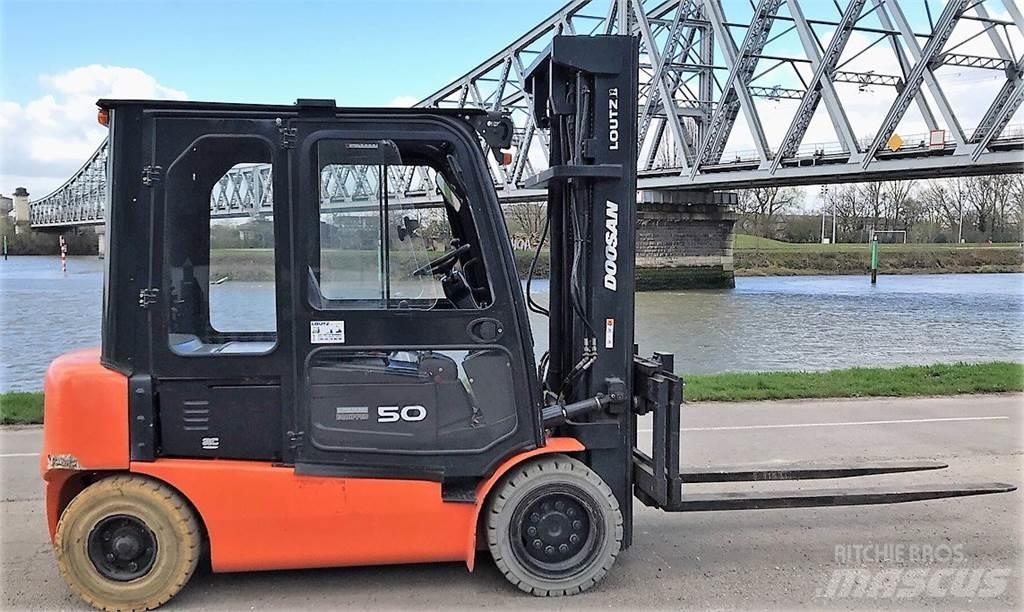 Doosan B50X-5 Autres Chariots élévateurs