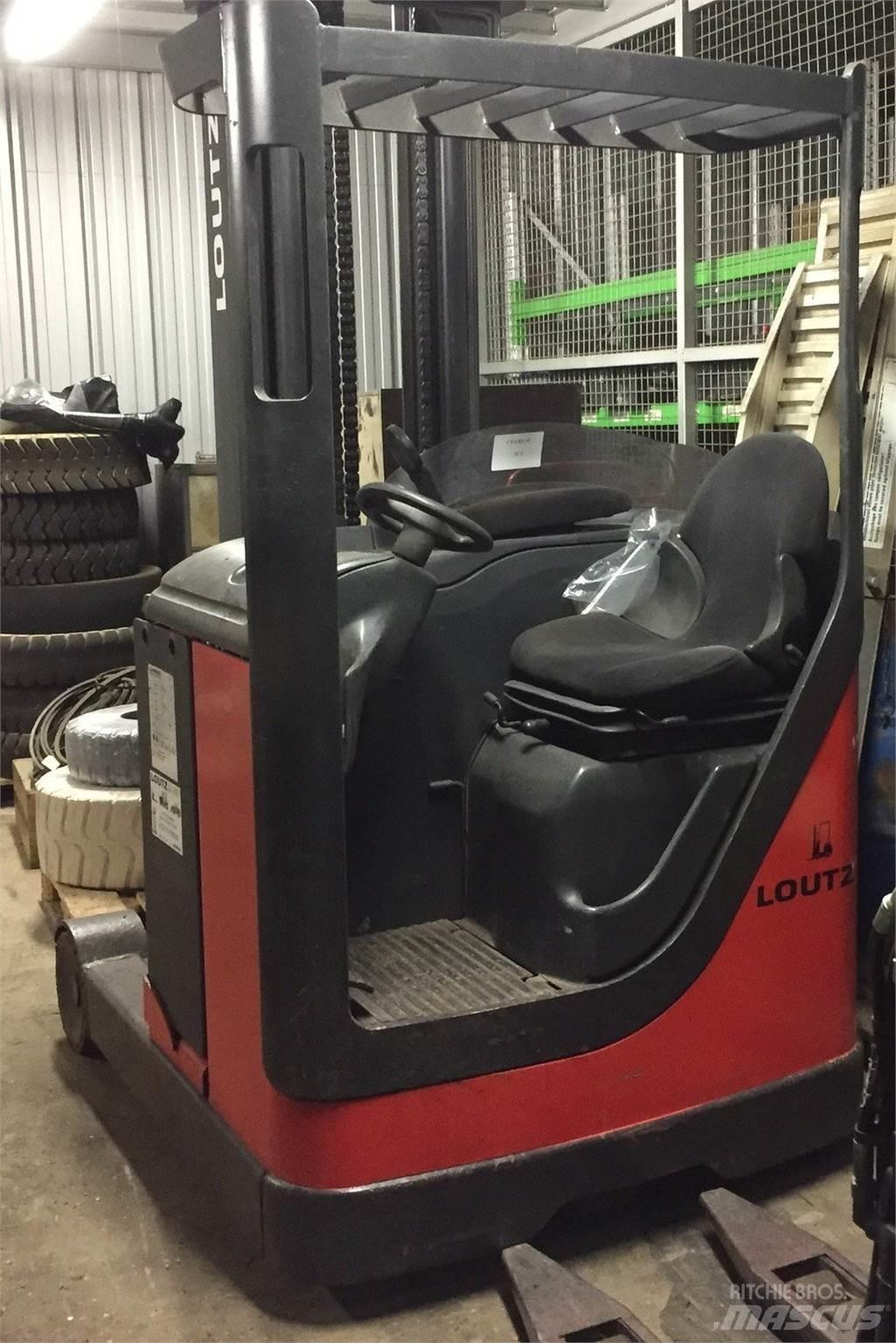 Fenwick R14 A Chariot à mât rétractable