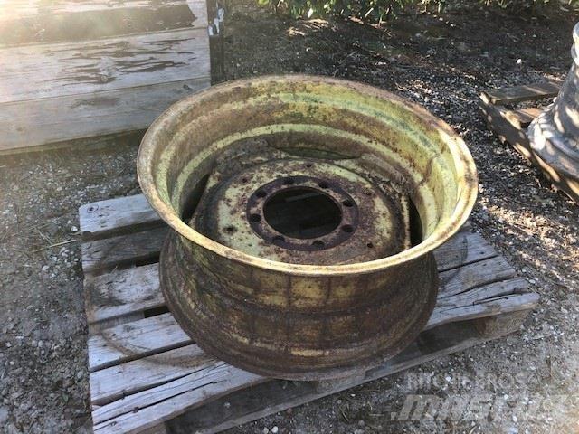 GKN 15X30 Pneus, roues et jantes