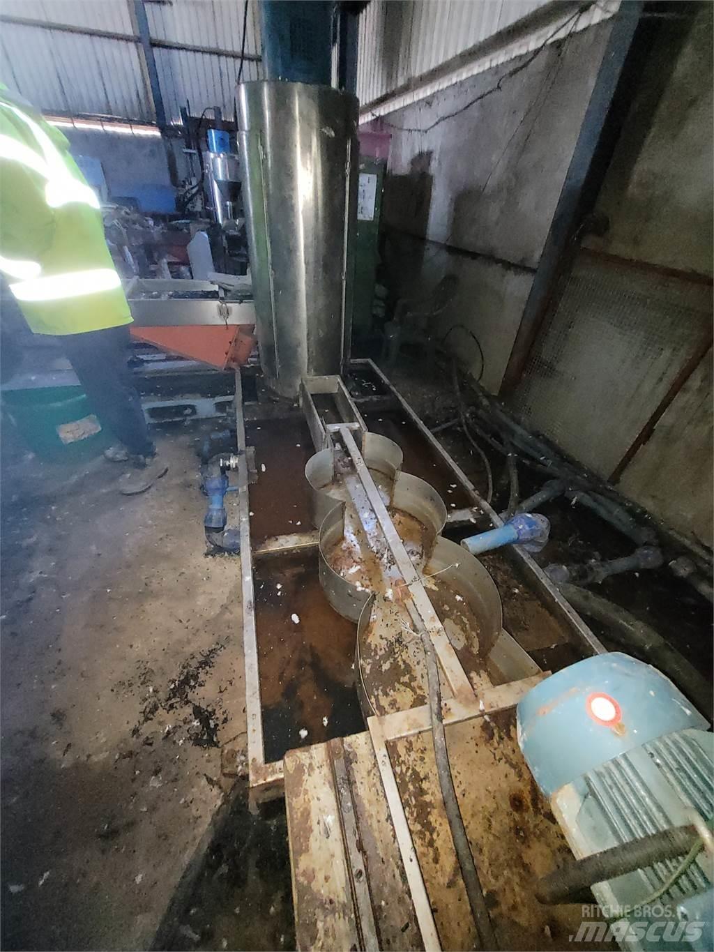  200 Comprimeur de déchets