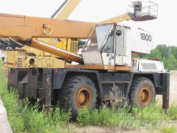 Drott 1800 Grues tout terrain
