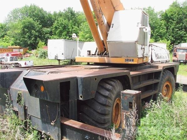 Drott 2500 Grues tout terrain