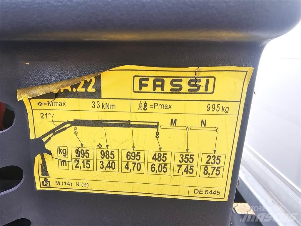 MAN TGL 10.220 Camion plateau ridelle avec grue