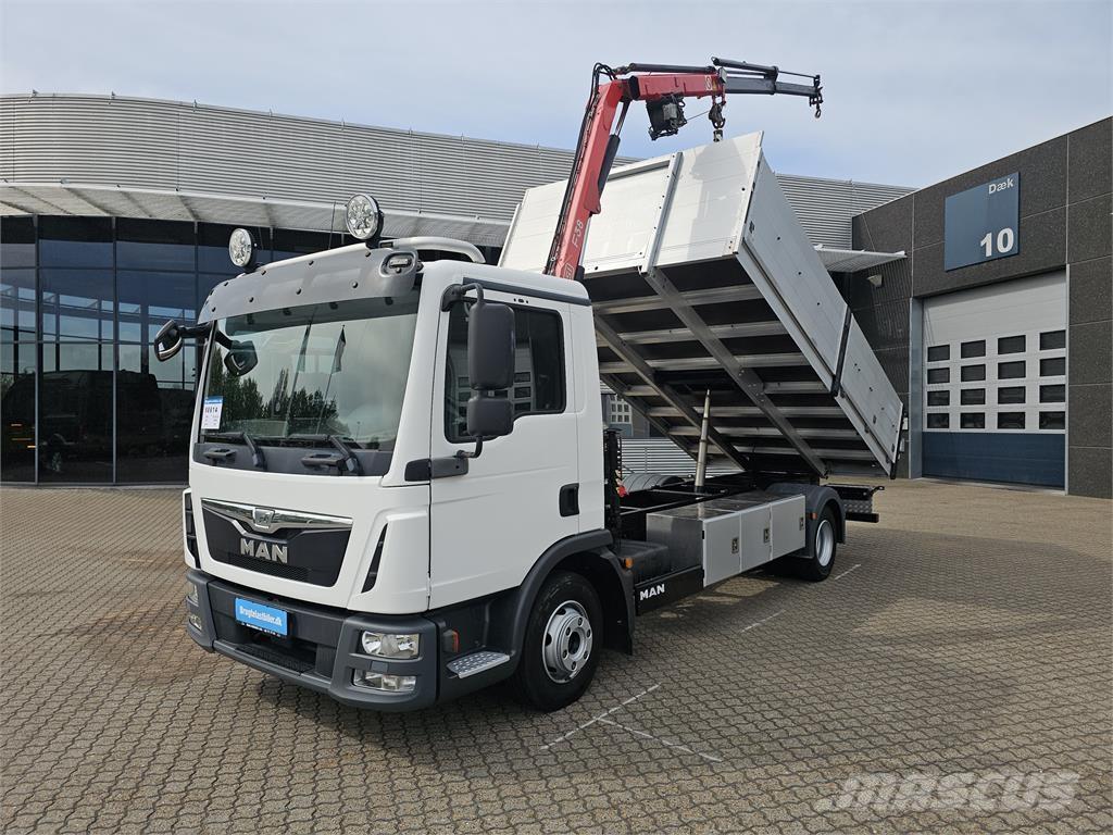 MAN TGL 10.220 Camion plateau ridelle avec grue