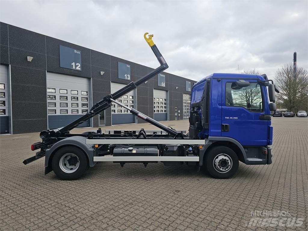 MAN TGL 12.190 BL Camion ampliroll