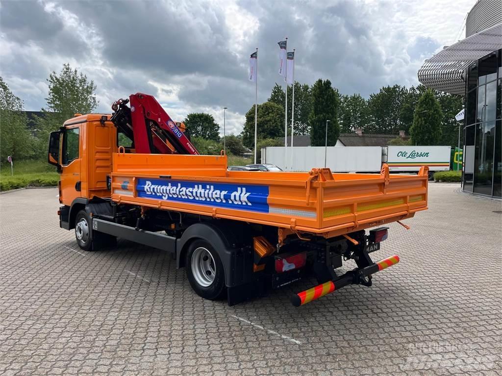 MAN TGL 8.220 Camion plateau ridelle avec grue