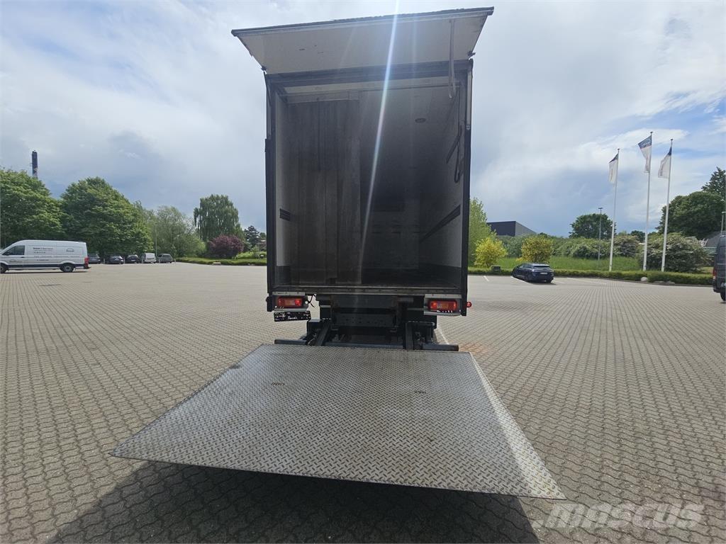 Volvo FE320 Camion frigorifique