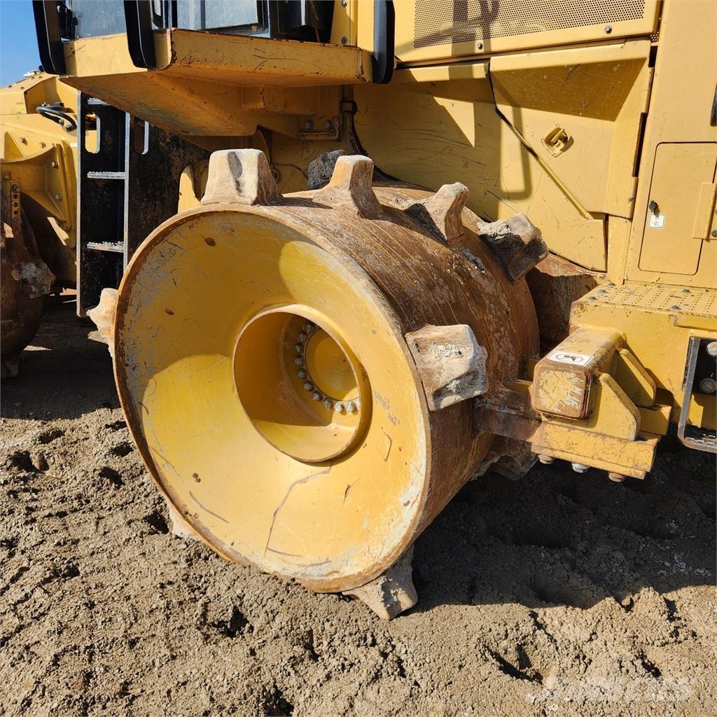 CAT 816K Compacteur de sol