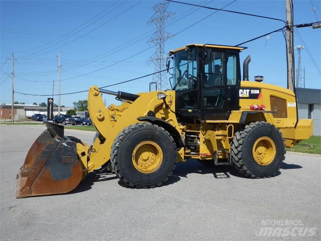 CAT 938M Chargeuse sur pneus