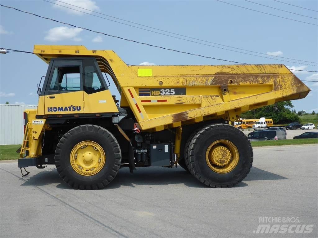 Komatsu HD325-7 Tombereau rigide