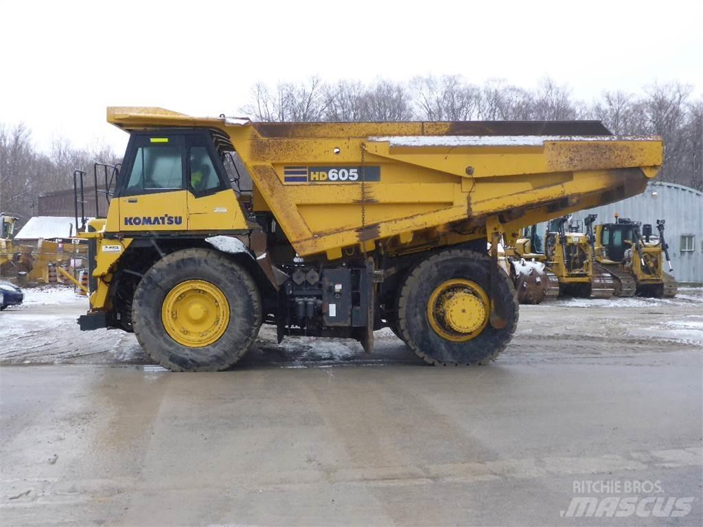 Komatsu HD605-7 Tombereau rigide
