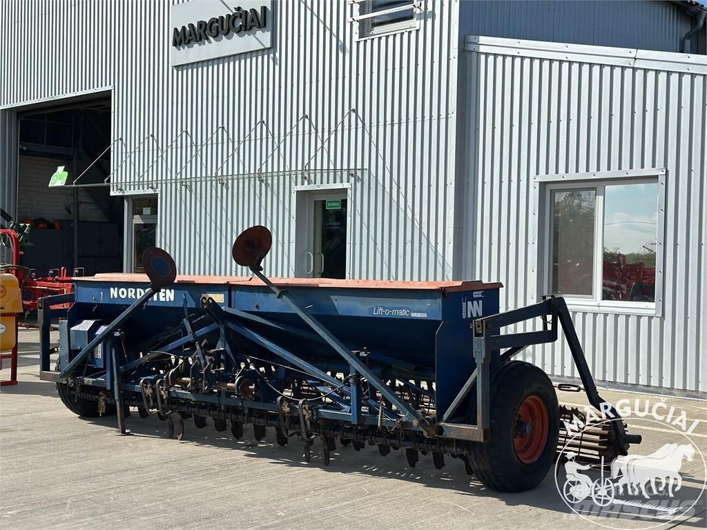 Nordsten CLF 400, 4 m. Agriculture - Autres