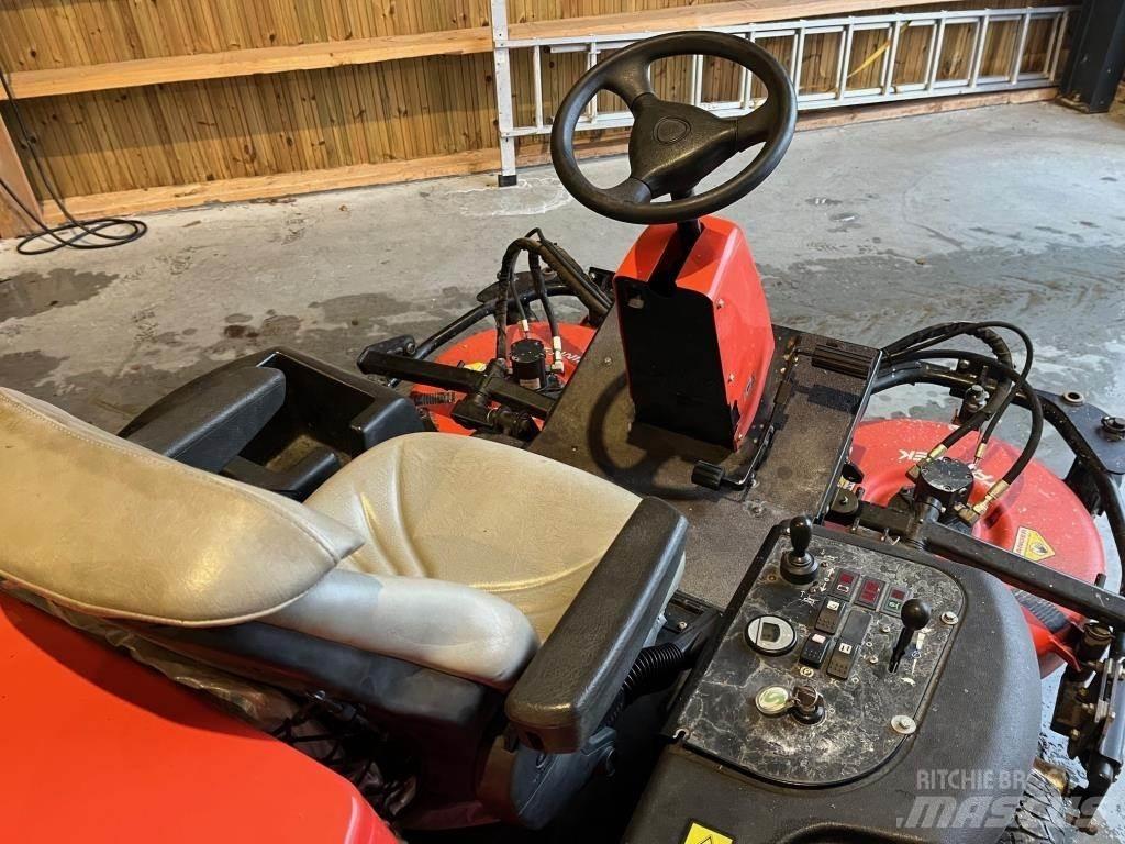Jacobsen AR-3 Tondeuses montées