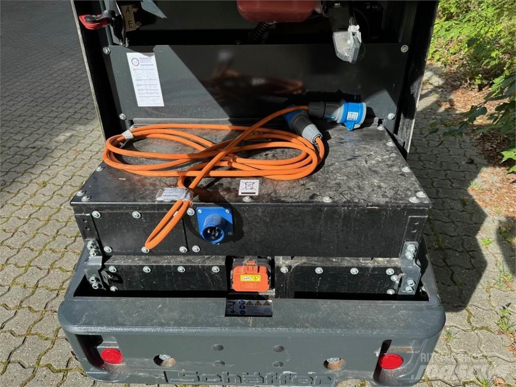Schäffer 24e Mini chargeuse