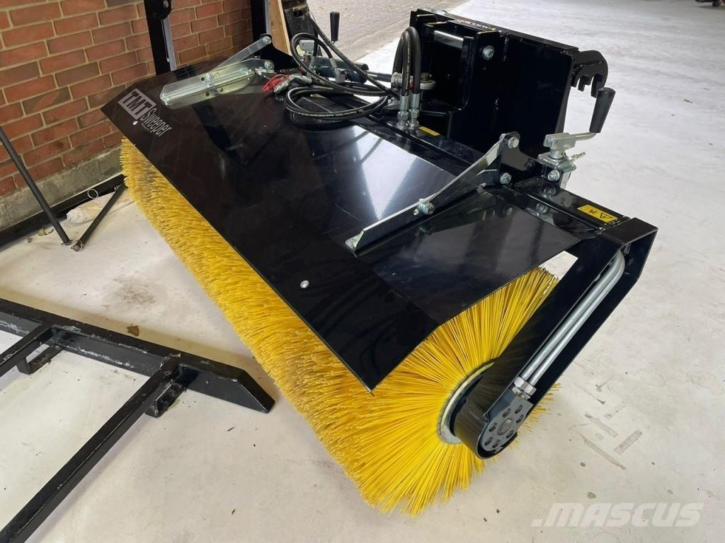 TMT SWEEPER 150 Balayeuse / Autolaveuse