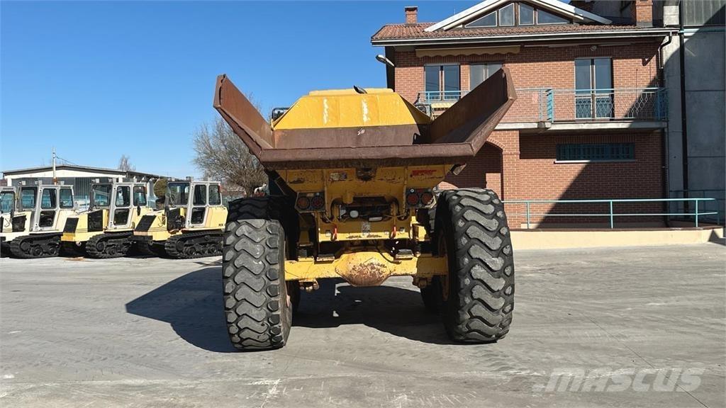 Bell B25D 6x6 Mini tombereau