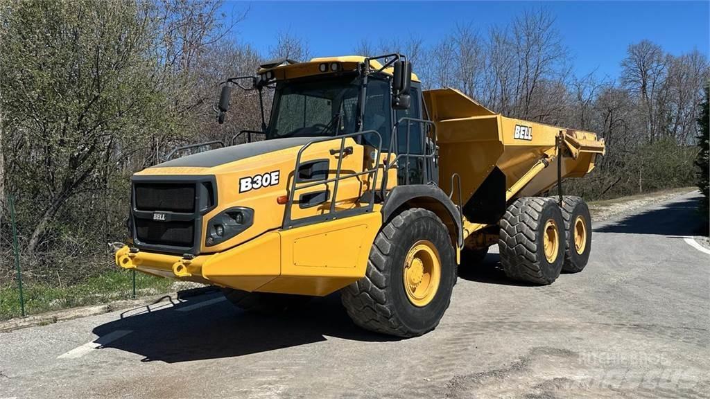 Bell B30E 6x6 Mini tombereau