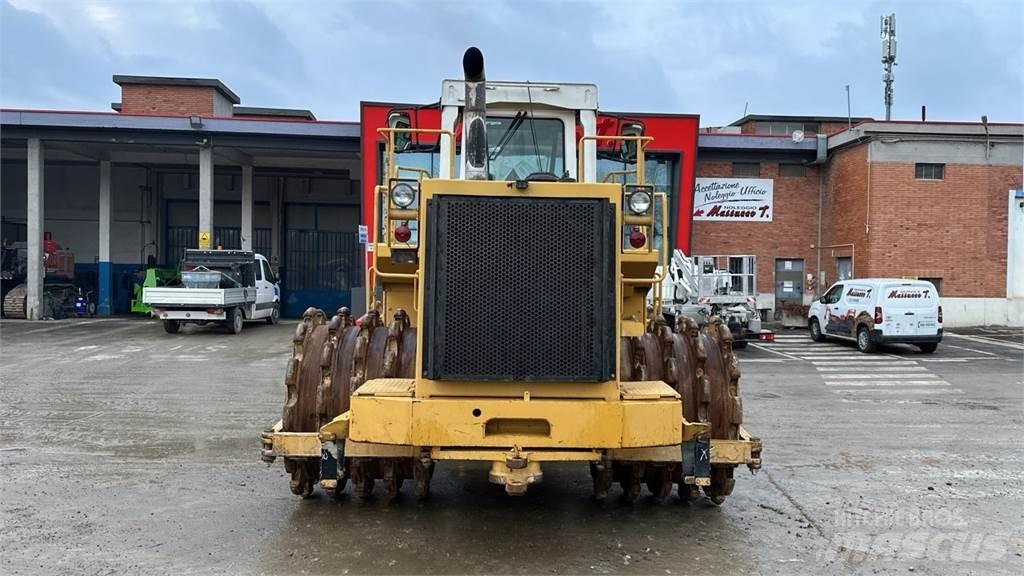 CAT 825C Bouteurs sur chenilles