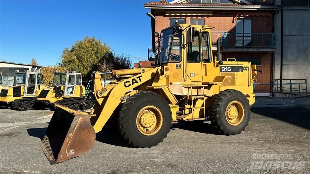 CAT 916 Chargeuse sur pneus