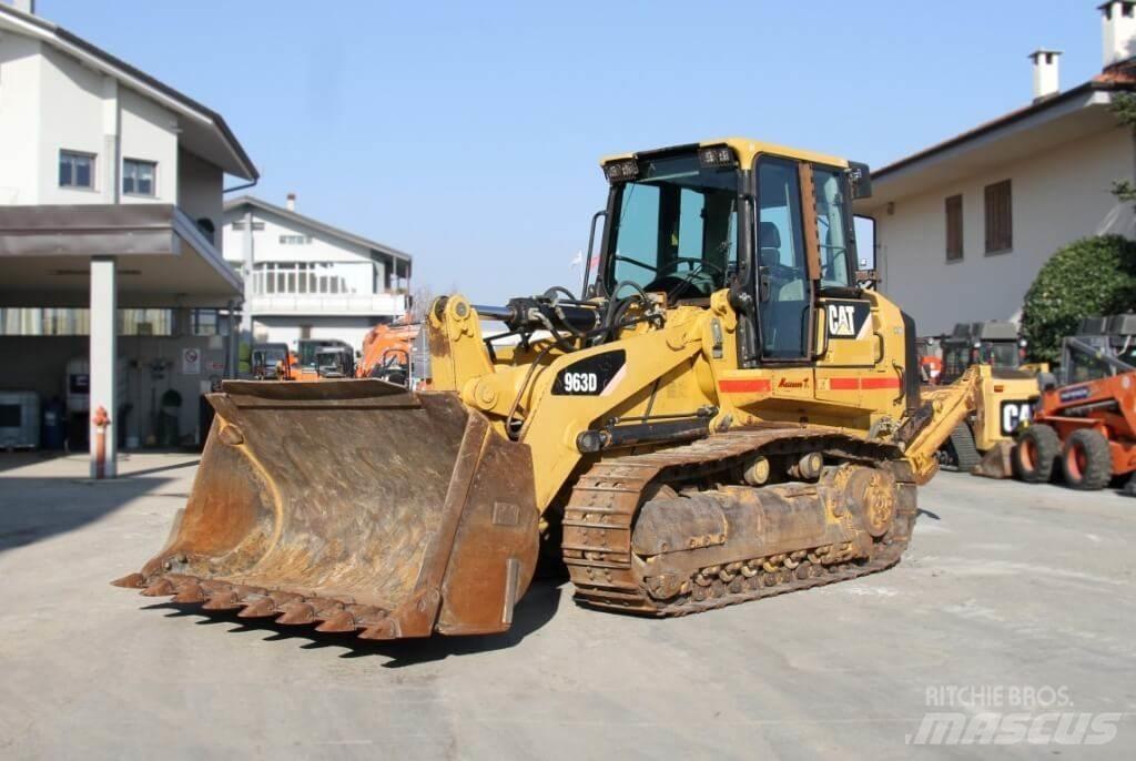 CAT 963D Chargeuse sur pneus