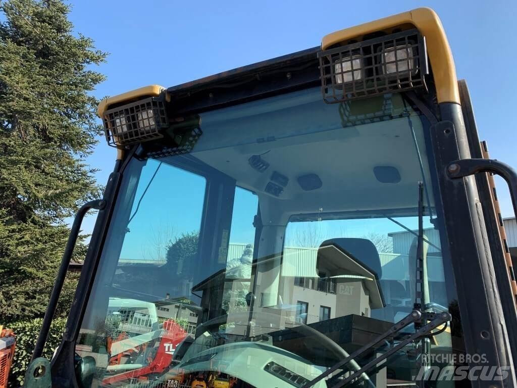 CAT 963D Chargeuse sur pneus