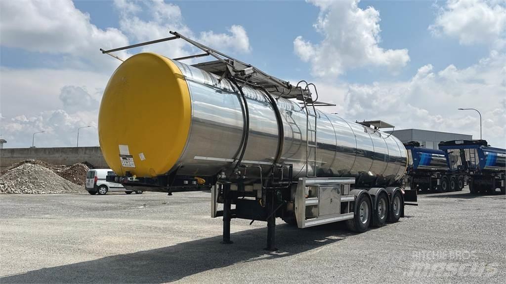  Clayton BITUMEN TANK Autres semi remorques