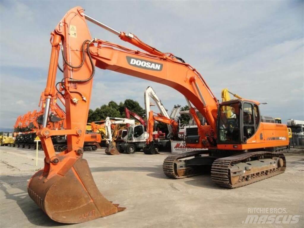 Doosan DX340LC Pelle sur chenilles