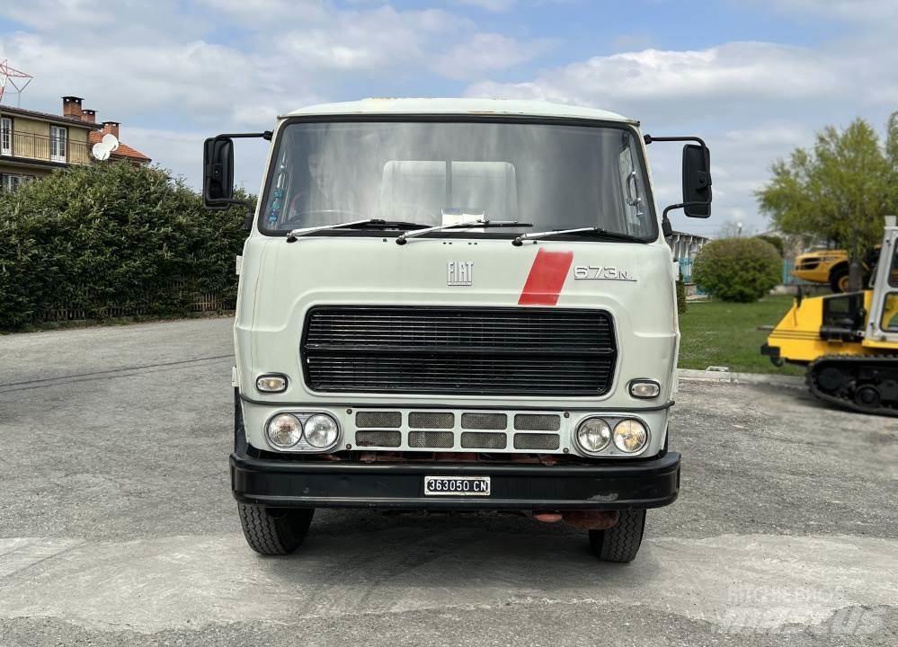 Fiat 673N 4X2 Autre camion