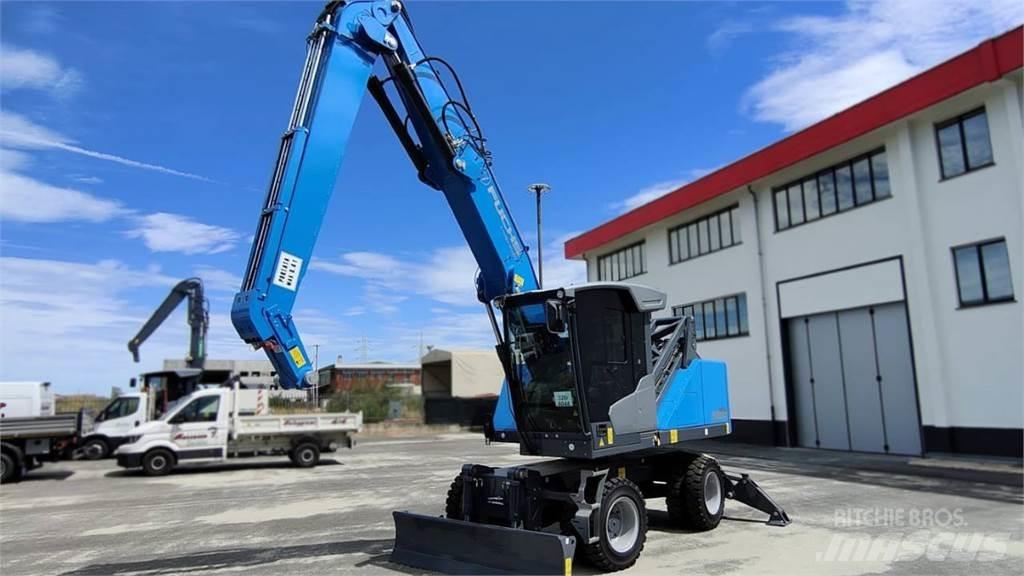 Fuchs MHL 320 Pelle sur pneus