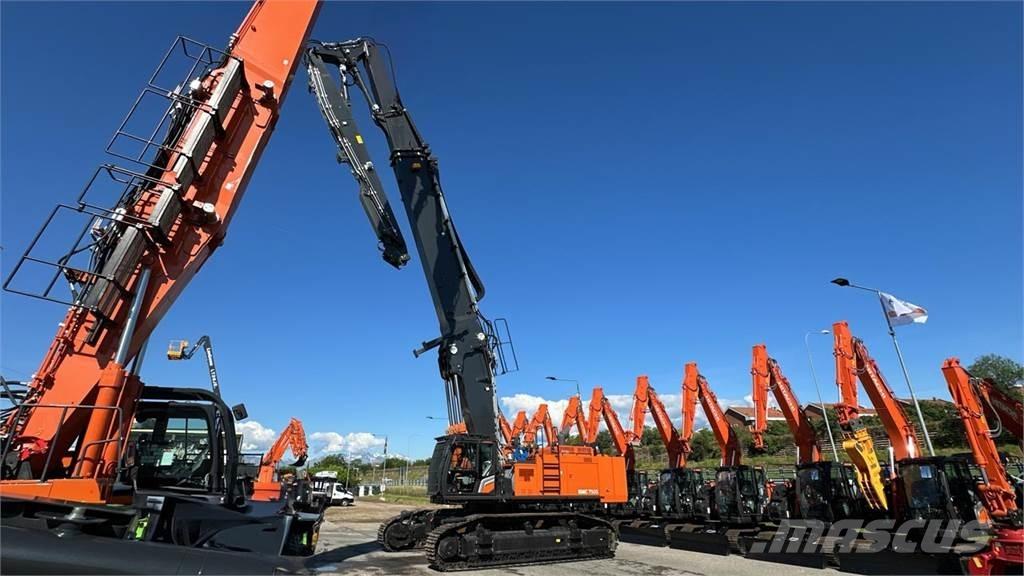 Hitachi KMC750S-7 Pelle sur chenilles